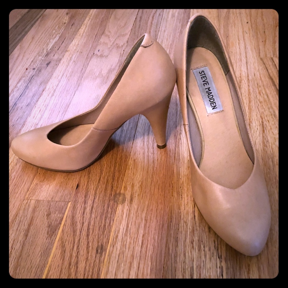 Steve Madden Beige leather Knoyzz heels